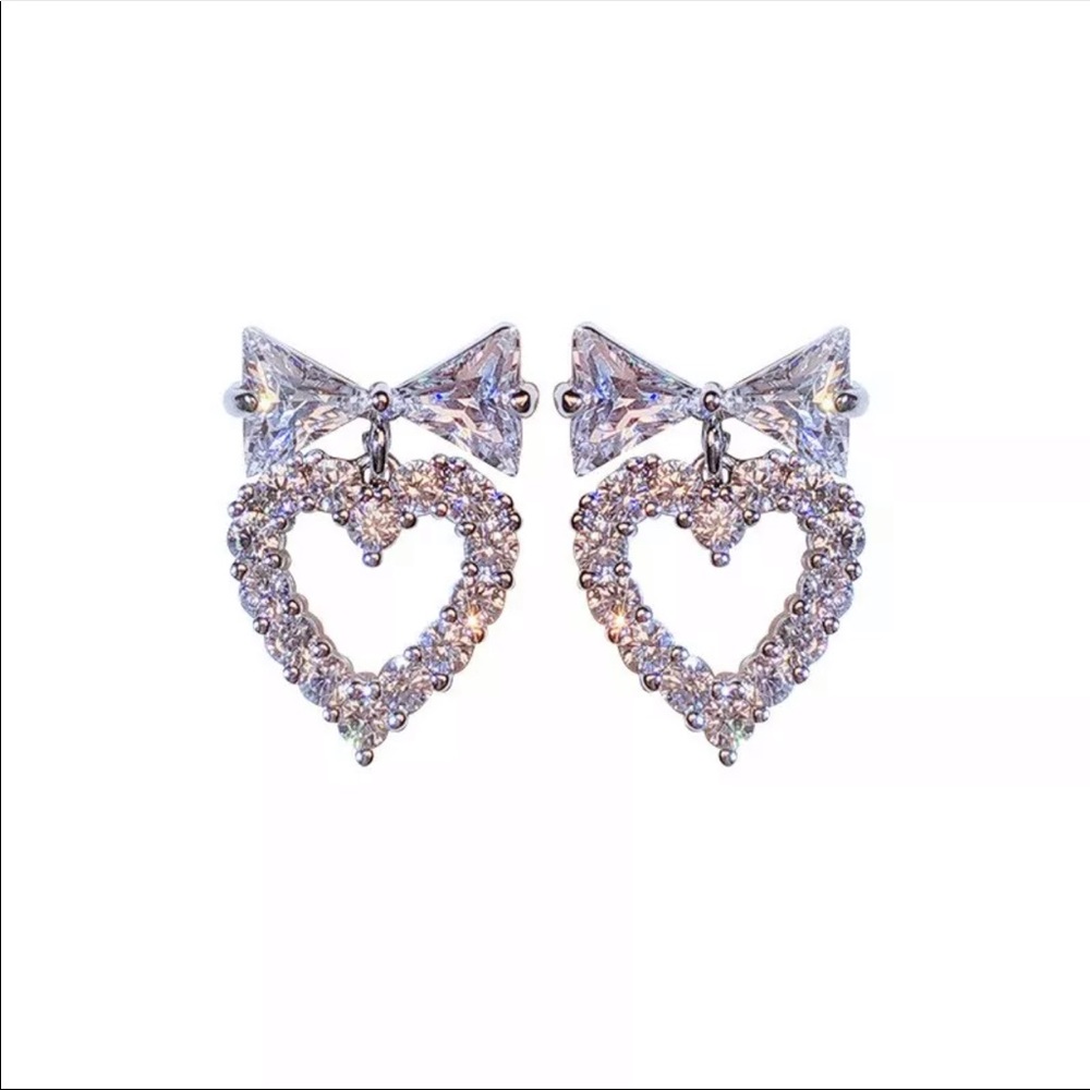 New 925 Silver Sweet Heart Diamond Stud Earrings - Picture 4 of 6